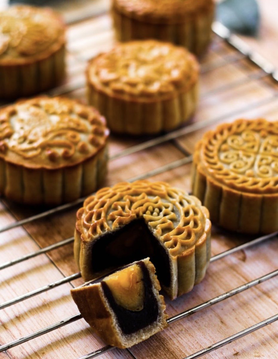 tedlieu's tweet photo. Happy Mid-Autumn Festival, aka Mooncake Festival! https://t.co/VlLnRtMt96