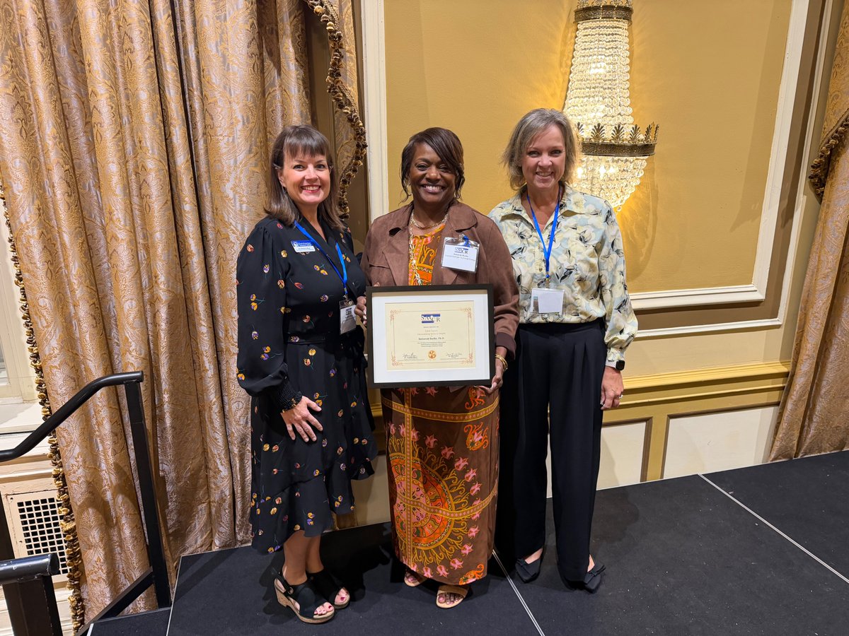 CGTC's tweet photo. CGTC’s Dr. Deborah Burks Honored for More Than Two Decades of Service to SACCR
#yourcollegeforourcommunity https://t.co/zCZxqdmUOP https://t.co/BbXfJ7dNLC