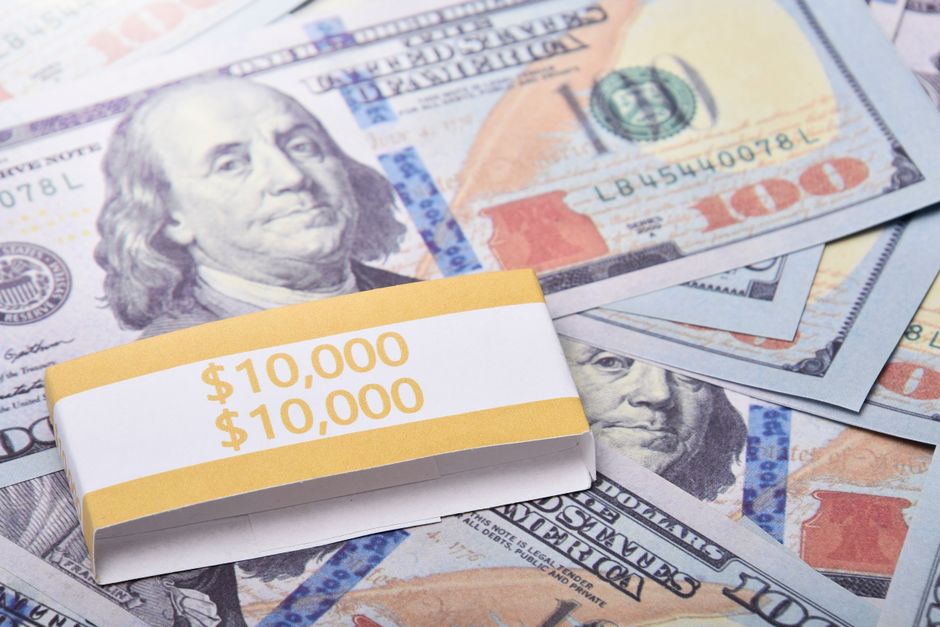 LuluStateFarm's tweet photo. 💰 Would you rather…
Get $10,000 today 💵
OR
Have your car payment covered for the next 2 years 🚗
Which are you choosing and WHY? 👀👇
#WouldYouRather #MoneyTalk #StateFarm https://t.co/fdcodRztpc
