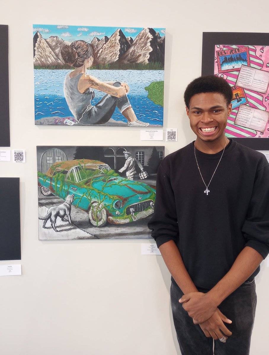 vcstulsa's tweet photo. 9 ARTISTS. 1 BIG WIN. 🎨
VCS HS artists recently took their work to Arts@302 Gallery in B. A.  for the Chalk-It-Up Art Competition

Artists:
Simi A.  Kenzie A. Valerie C.  Chloe H.  Mary M.  Rebekah R. Jordan S. Allison Y. Kailai Z.
&amp; 

🏆 CHLOE HURST 1st PLACE #CNQR https://t.co/y3P7I1rJL7
