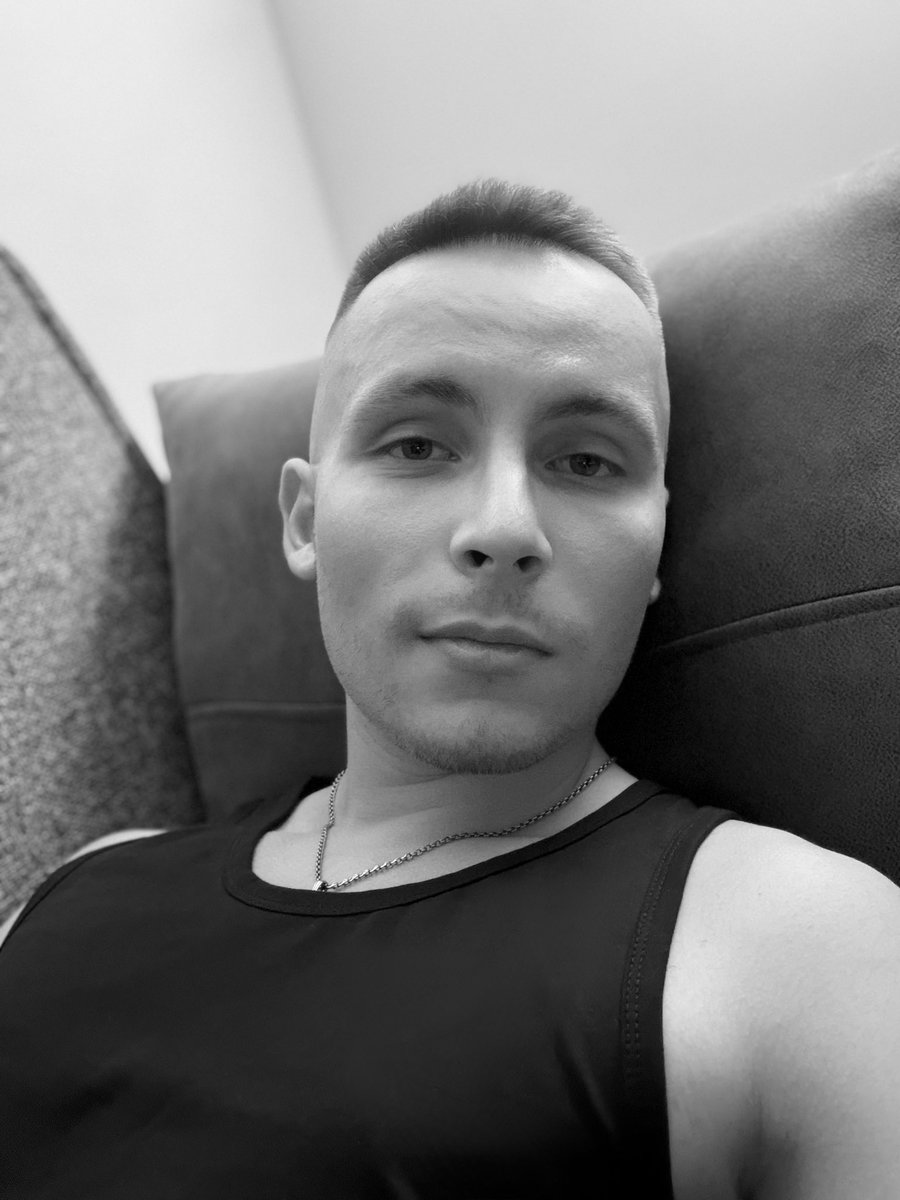 skyguy1477's tweet photo. Mood послать все нахуй и идти собирать грибы и пить текилу https://t.co/l8YxiUa0SW