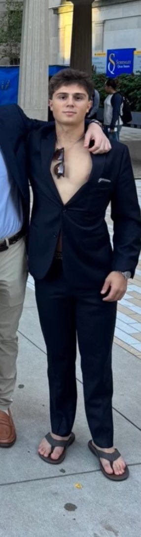 DouchebagSuprem's tweet photo. I don’t even know where to begin https://t.co/hnebIW7v8R