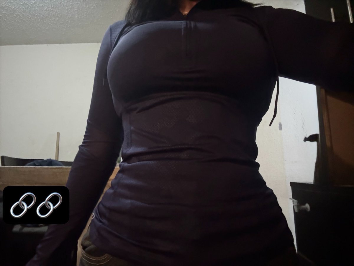 melisitaxxx's tweet photo. Decided to leave my OF completely free for a few days... come see what I posted 🖤👇

#faceless #OF  #freeOF #facelessgirl #altgirl https://t.co/0AKASAcDhF