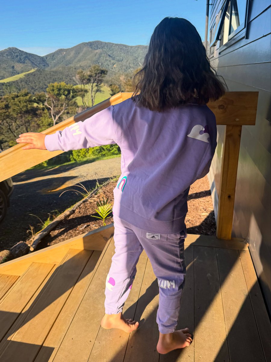 olukwhao's tweet photo. Loving our new @hellostrangernz fit. https://t.co/MZtVEM8COB