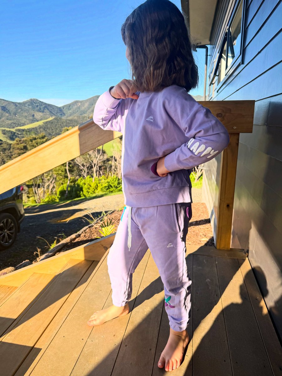 olukwhao's tweet photo. Loving our new @hellostrangernz fit. https://t.co/MZtVEM8COB