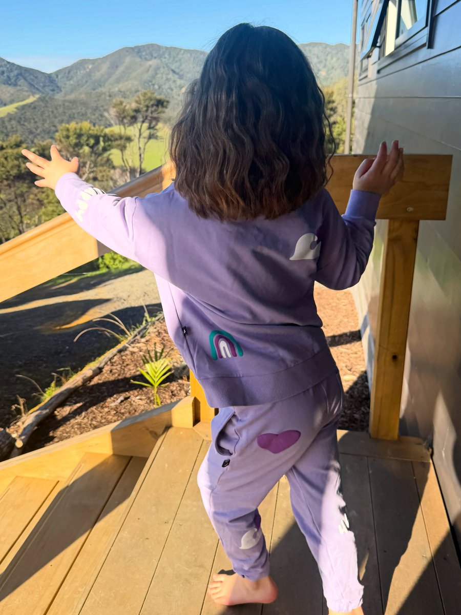olukwhao's tweet photo. Loving our new @hellostrangernz fit. https://t.co/MZtVEM8COB