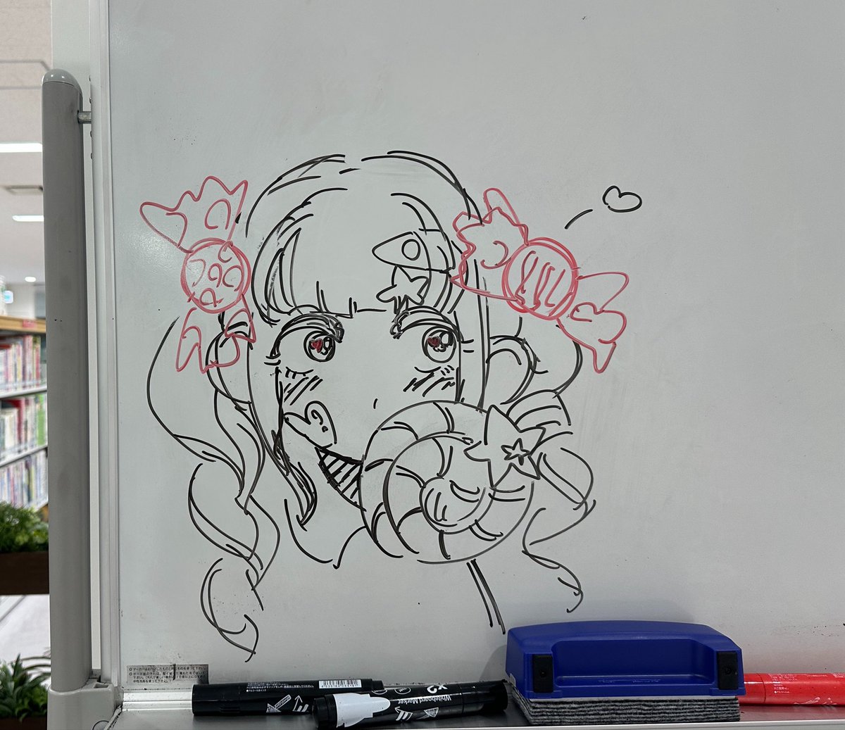 ZTH8EFBi6KoTsAx's tweet photo. ホワイトボードにらくがき https://t.co/D7p53YLFAG