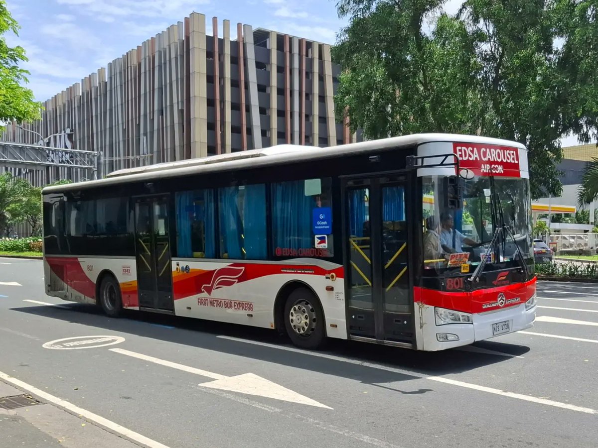 JarredFrutlwp's tweet photo. First Metro Bus Express 801 
Golden Dragon XML6125J28C Low Entry 
Current route: EDSA Carousel Route 1 
Taken on August 16, 2026 https://t.co/P50tWI14FH