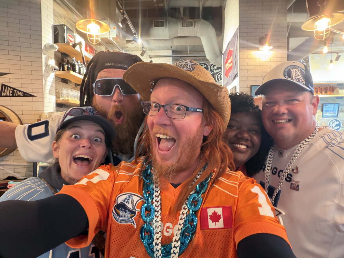 GingerArgo17's tweet photo. I don’t care what anyone says, we may come in small
Numbers sometimes,
But DAMN! We be Mighty!!!!!
@TorontoArgos 
@GeneralLongboat 
@JeffCarswell05 
#pulltogether 
LETS GOOOOOOOOOOOO!!!!!! https://t.co/Y61iF1fHYY