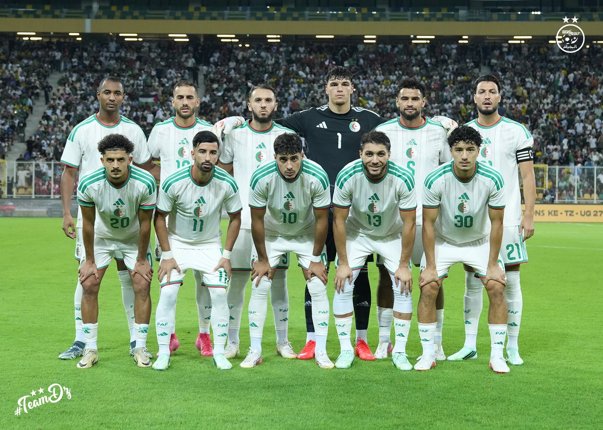 LesVerts's tweet photo. 📸
🇩🇿 🆚 🇿🇲

#LesVerts ⭐️⭐️ | #123VivaLAlgérie 🇩🇿 https://t.co/bJOAgk93Hh