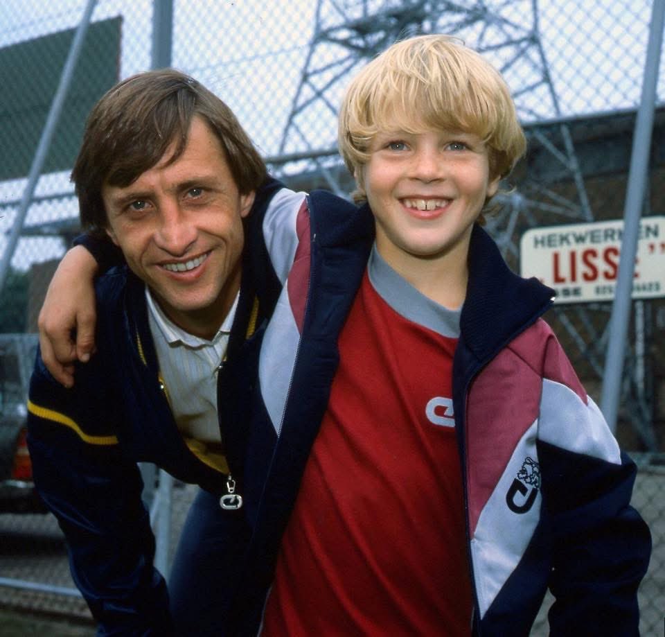 olympia_vintage's tweet photo. Cruyff &amp; Cruyff, 1982. https://t.co/VsmvbabYvC