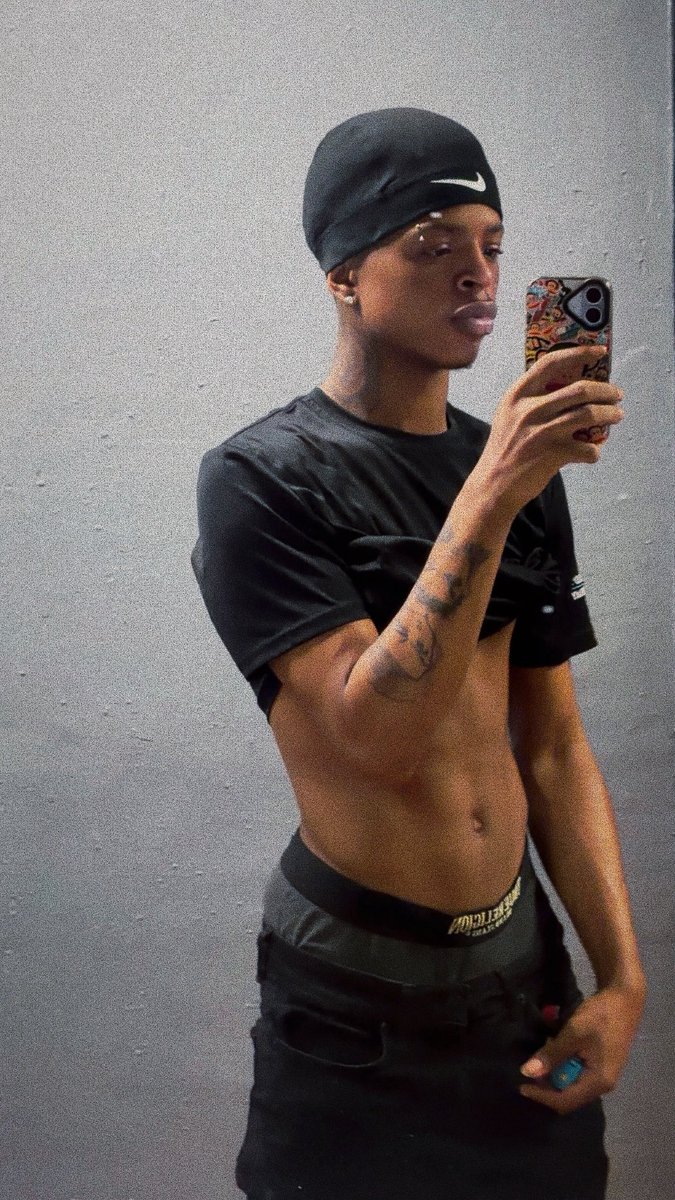 theheadtradeee's tweet photo. i see why im yo type 🤷🏽‍♂️ #HeadTrade
#901Freakz #Memphis https://t.co/3N5Fav3YQ8