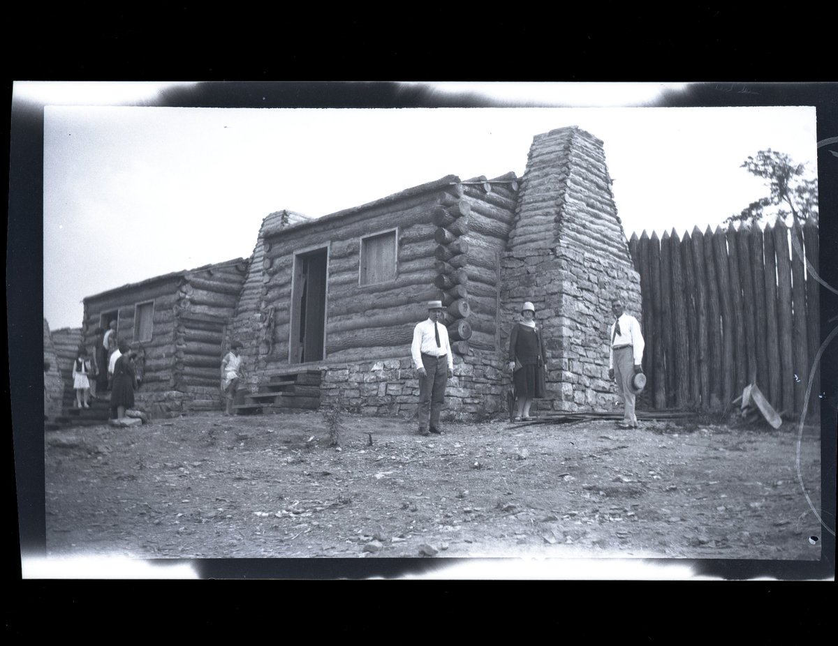 KYStateParks's tweet photo. #ArtifactFriday: Old Fort Harrod 📸 

Last fall, the park received a donation dating to July 1928. Taken during a family vacation, these pics offer a look at the replica fort just one year after its completion.

At the time, the park was called Pioneer Memorial SP.

#kystateparks https://t.co/UMWZQm2uxV