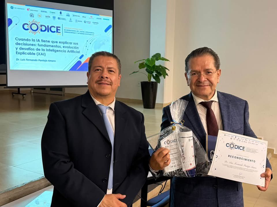 ferpantoja's tweet photo. #QroLíderEnEducación
#LaEducaciónEsElCamino
En el marco del Congreso #CODICE 5.0, compartí con estudiantes y docentes de la UTEQ la charla “Cuando la IA tiene que explicar sus decisiones: fundamentos, evolución y desafíos de la XAI”.
#UTEQUniversidadLíder https://t.co/lzdfsLfIfP