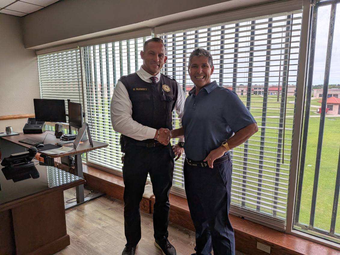 MichaelGSantos's tweet photo. Building relationships with wardens is an essential part of our mission and strategy. We must overcome obstacles. They allow us to distribute free educational resources to people in prison. Grateful to wardens and our sponsors @cz_binance and @PrisonProf_BNB for supporting our mission.