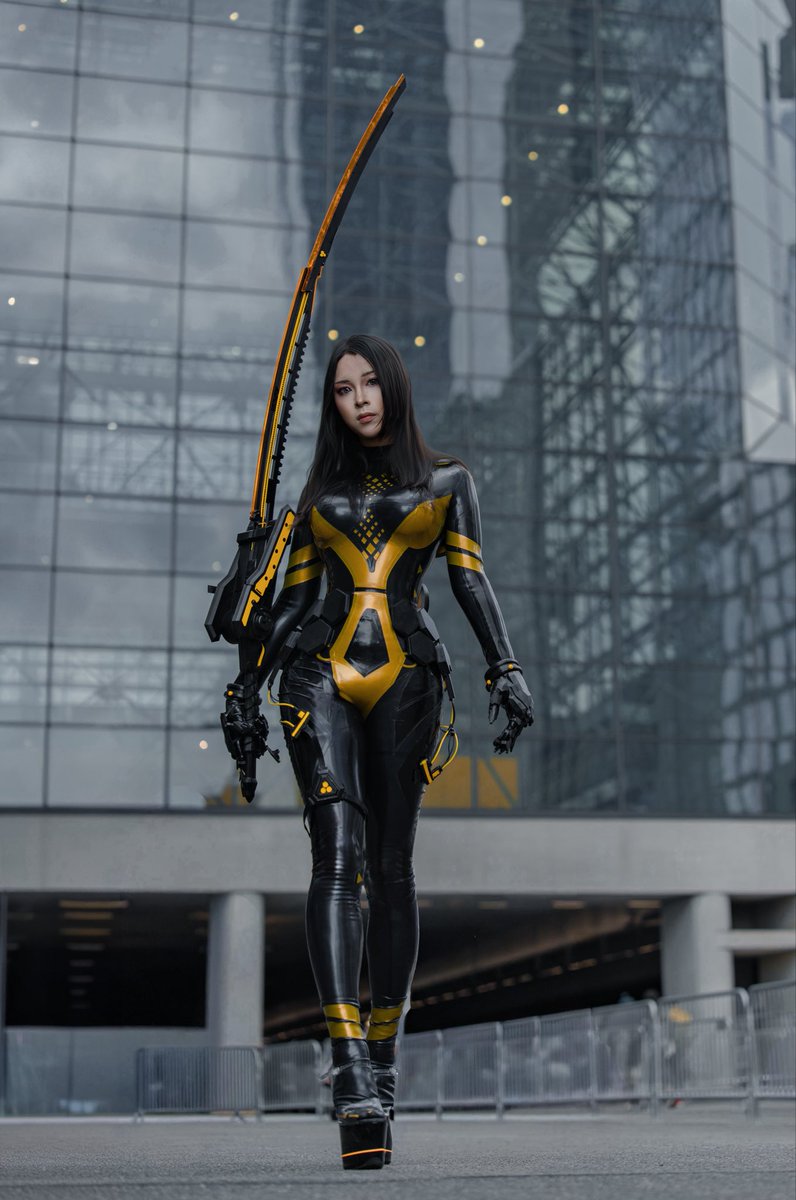hhhhhuang8's tweet photo. For the 7th Airborne Squad, I will not fall. ⚔️

Tachy — Stellar Blade 🖤💛
📸 @allnewlaosepi 

#tachy #stellarblade #stellarbladecosplay #tachycosplay #cosplay #cosplayer #gamingcosplay #ps5 #shiftup #剑星 https://t.co/HM5rNgz0Q7