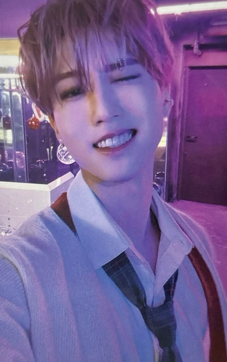 lenishjs's tweet photo. Gente alguém tem esse photocard aqui? Posso pagar até 40 reais por ele🥹

Procuro/procura Han Jisung Straykids Christmas evel https://t.co/1w0zUVL8ZV