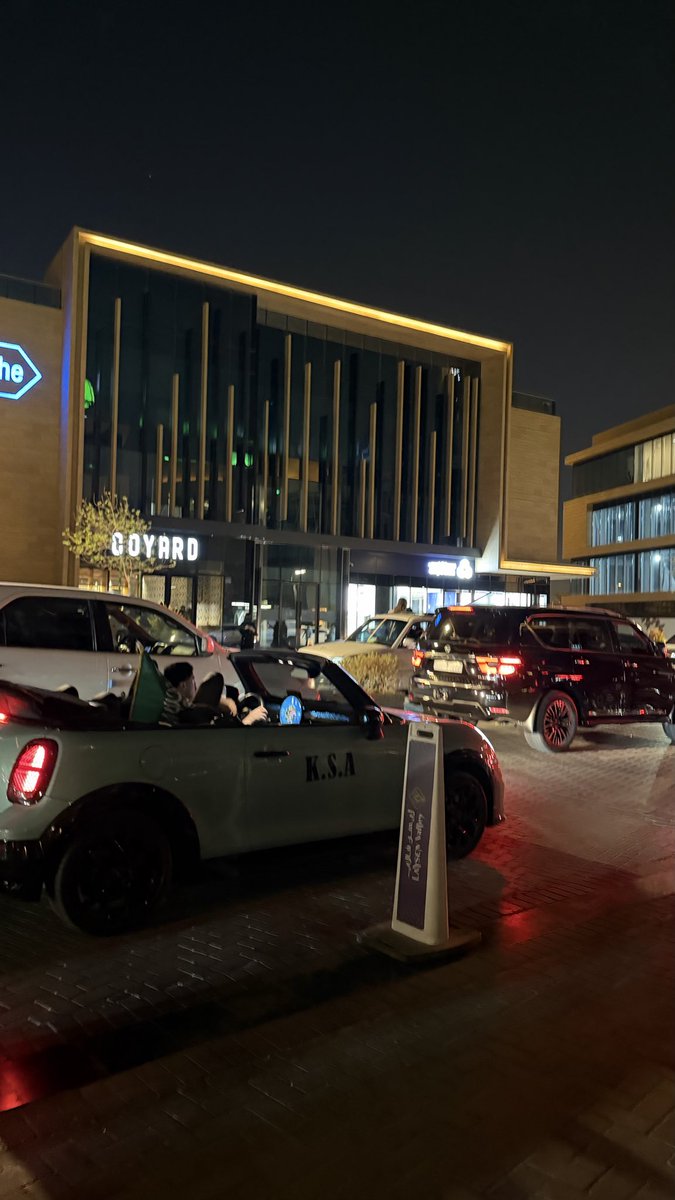 liray7s's tweet photo. 🇸🇦🤍 https://t.co/JBm8ByRnZ4