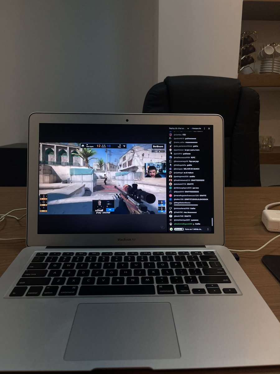 stiingfps's tweet photo. #Sextou aqui na firma e eu tô assistindo a final do PW Shanghai Major - @Team__Spirit vs. @FaZeEsports 😮‍💨 https://t.co/fDRxFKnbuT