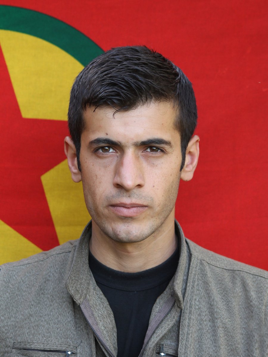 Andokmusa's tweet photo. Kod Adı : Herekol Silopya
Adı Soyadı : İlhan Haci Kuday
Doğum Yeri : Şirnex
Anne – Baba Adı : Leyla - Haci
Şehadet Tarihi ve Yeri : 27 Ağustos 2014 / Cûdî https://t.co/0rRY7qZEtx