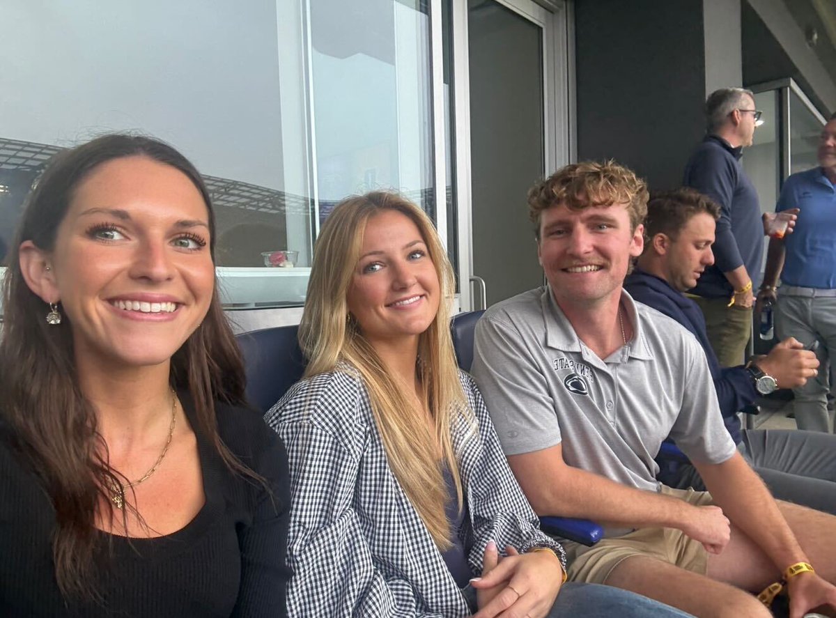 TicketManager's tweet photo. What a month. Top Tech Awards in San Diego, Jets game with Fanatics, PLL Championship, and we wrapped it all up hosting our NYC Happy Hour connecting customers and prospects over great conversation. 

Show up. Host up. #BeThere 

#TicketsMeanBusiness https://t.co/tvGBy9thf2