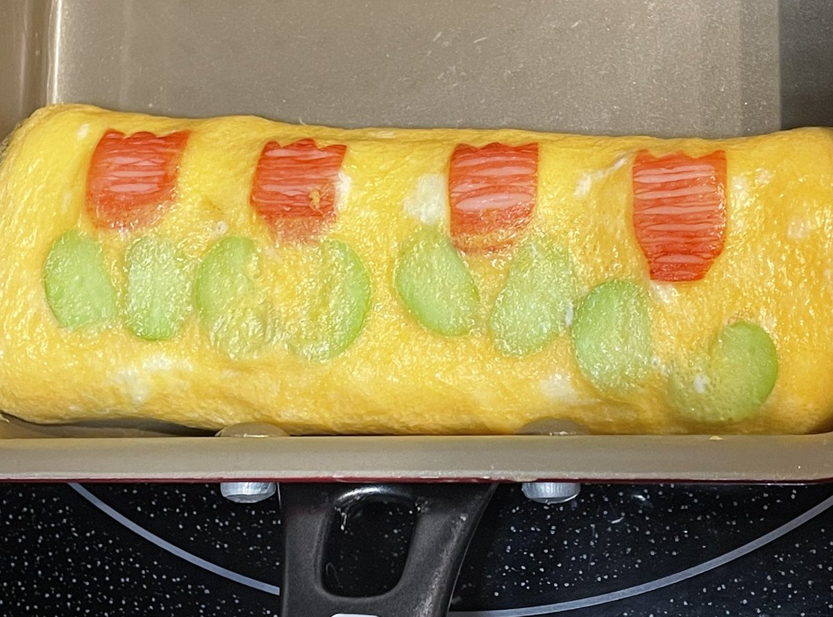 odentotyan's tweet photo. 卵焼きでチューリップ🌷
葉っぱズレたけど…気にしない気にしない https://t.co/ndspZciA9l