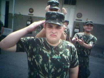 metechumbo22x's tweet photo. fun fact do dia: Kogos ja serviu ao exército https://t.co/umGCcuwK1E