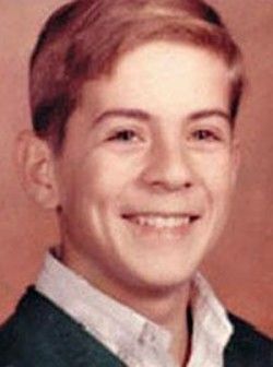 GrowingUpRetro's tweet photo. Can you name this legendary actor? https://t.co/14bVqFjwN5