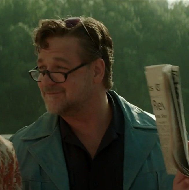 morsinastris's tweet photo. healy in glasses. hhhnnnmmn march if you don't fuck that man i WILL https://t.co/YUgmO2aWCF