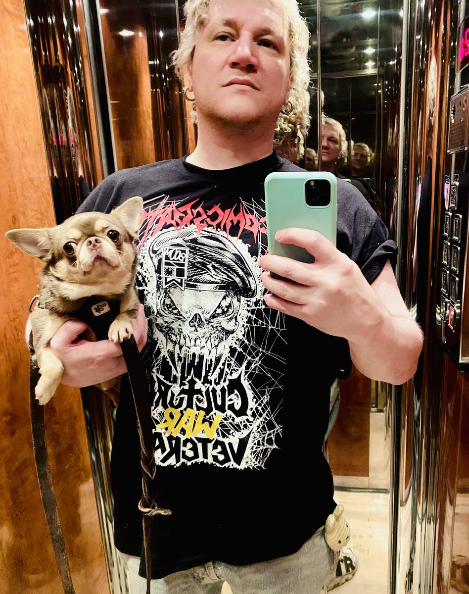 VLolosOfficiel's tweet photo. Today I wore my ComicsGate Culture War Veteran. Ppl were def looking at it, a group of chav/teen guys told me that's a "really dope shirt" and gave me some thumbs up.
Now 🫵YOU🫵 too can wear this T-shirt and rep CG while enjoying compliments!!
HE-PUNK 112page Comic AND the ComicsGate Culture War Veteran T-shirt for $30.
Trust me, it's great. Just ask around :)
https://t.co/1Uj9jOyI5X