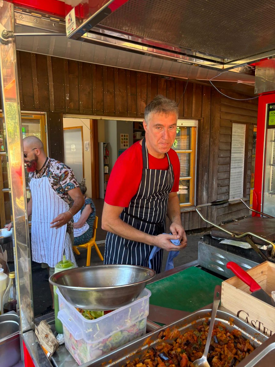 TelmaCaley1z's tweet photo. We had a lovely Sunday with Giuseppe and Caterina of @panellalondon, who brought the taste of Palermo to our Playhut through their community picnic. https://t.co/XChnT0w5pa