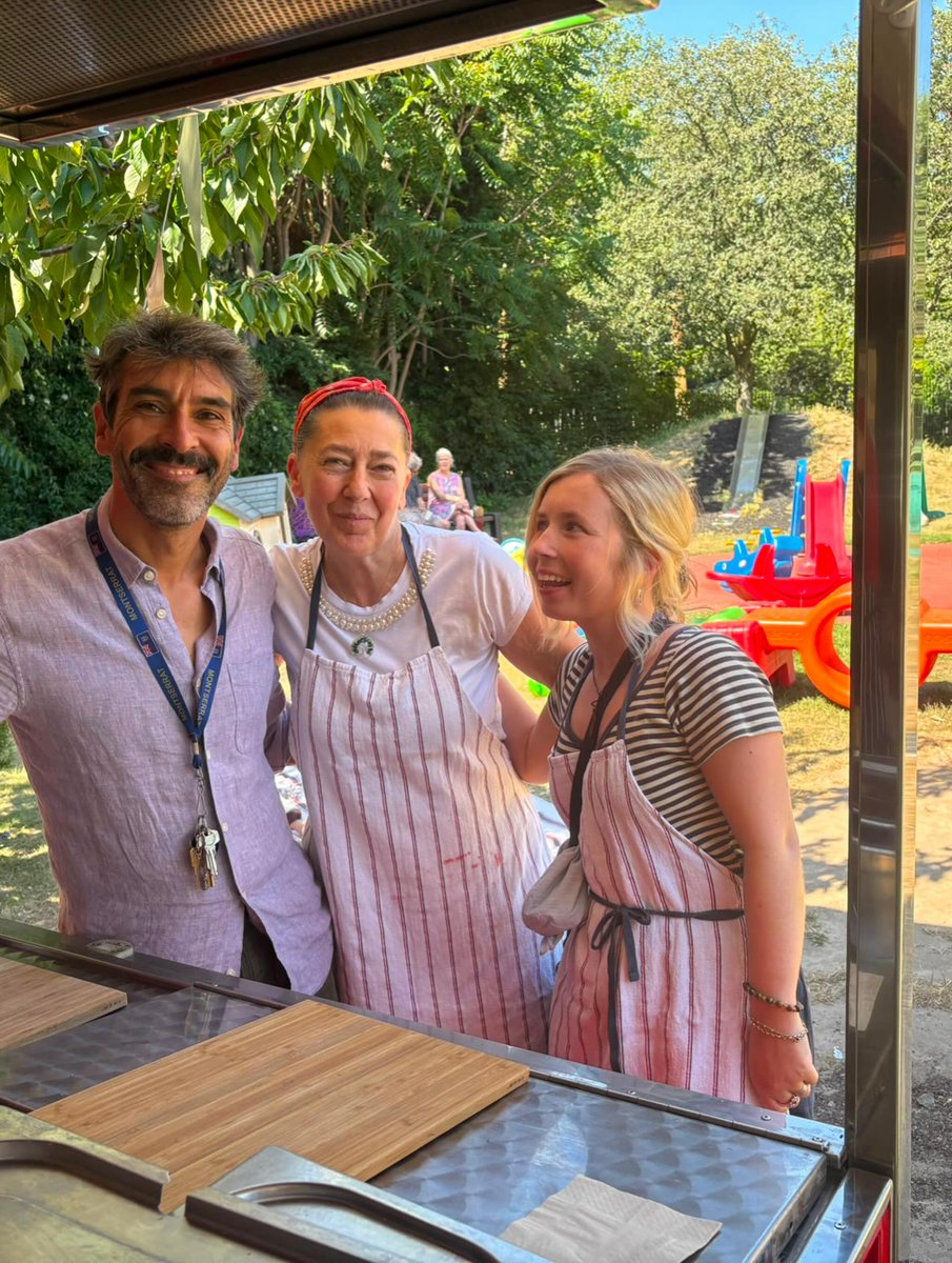 TelmaCaley1z's tweet photo. We had a lovely Sunday with Giuseppe and Caterina of @panellalondon, who brought the taste of Palermo to our Playhut through their community picnic. https://t.co/XChnT0w5pa