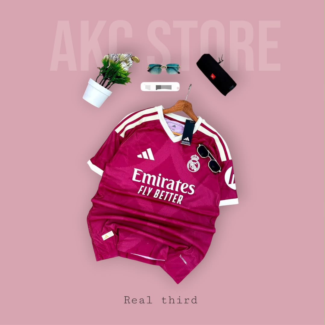 dmkdonmike's tweet photo. Mon frère sang vent les maillots, bon comme je suis madrilène j’ai mis 3 maillots du Réal et 1 des Opps tocards qui sont un peu en forme actuellement 

Je vous laisse le lien de son WhatsApp
Soutenez svp 🙏🏾

https://t.co/fpipM8Eb2o https://t.co/BYFpfZDhwC
