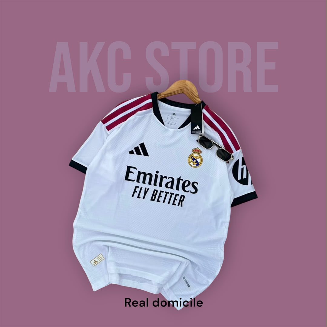 dmkdonmike's tweet photo. Mon frère sang vent les maillots, bon comme je suis madrilène j’ai mis 3 maillots du Réal et 1 des Opps tocards qui sont un peu en forme actuellement 

Je vous laisse le lien de son WhatsApp
Soutenez svp 🙏🏾

https://t.co/fpipM8Eb2o https://t.co/BYFpfZDhwC