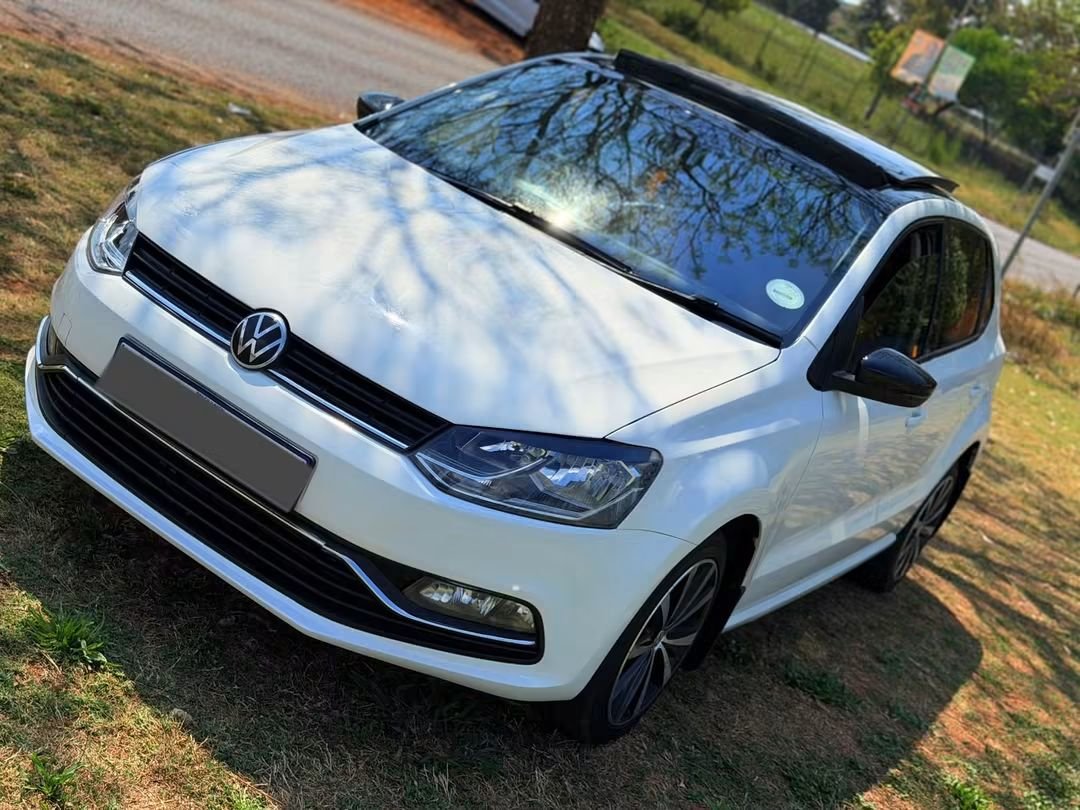 2lani47's tweet photo. 165 000 
AUTOMATIC Polo Tsi Highline 2016 Model with 166 000KM 
📲0813417410 https://t.co/8VNJoCqWBy
