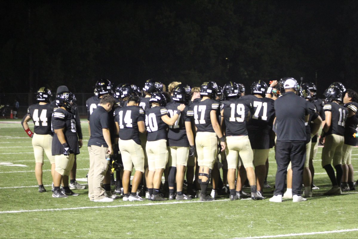 MittyHSfootball's tweet photo. 🦁 🏈 GAME DAY 🏈 🦁 

The Monarchs hit the road to kick off @wcalsports play as they take on Valley Christian

🆚 Valley Christian
📍 Valley Christian
⏰ JV 4:00/V 7:00

🎟️ via GoFan
📺 via YouTube

Jersey ⚫️⚪️⚪️⚪️

PIT Theme ⚪️⚪️WHITE OUT⚪️⚪️

#GrittyMitty https://t.co/FBR4ynNxL7