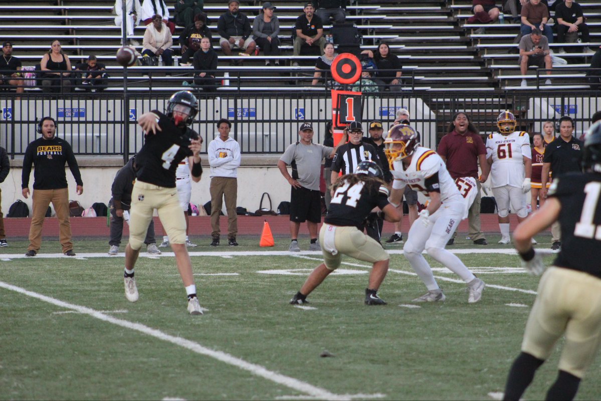MittyHSfootball's tweet photo. 🦁 🏈 GAME DAY 🏈 🦁 

The Monarchs hit the road to kick off @wcalsports play as they take on Valley Christian

🆚 Valley Christian
📍 Valley Christian
⏰ JV 4:00/V 7:00

🎟️ via GoFan
📺 via YouTube

Jersey ⚫️⚪️⚪️⚪️

PIT Theme ⚪️⚪️WHITE OUT⚪️⚪️

#GrittyMitty https://t.co/FBR4ynNxL7