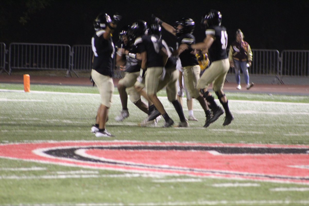 MittyHSfootball's tweet photo. 🦁 🏈 GAME DAY 🏈 🦁 

The Monarchs hit the road to kick off @wcalsports play as they take on Valley Christian

🆚 Valley Christian
📍 Valley Christian
⏰ JV 4:00/V 7:00

🎟️ via GoFan
📺 via YouTube

Jersey ⚫️⚪️⚪️⚪️

PIT Theme ⚪️⚪️WHITE OUT⚪️⚪️

#GrittyMitty https://t.co/FBR4ynNxL7