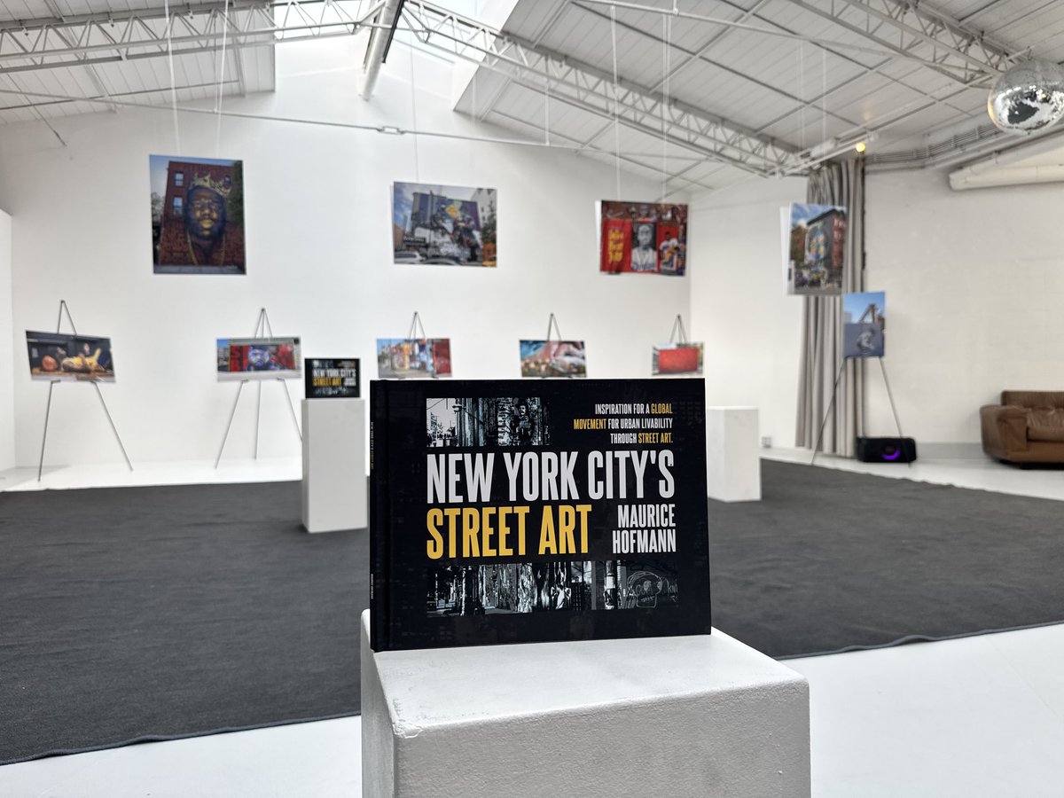 moreeze's tweet photo. This past weekend I released New York City’s Street Art and, for the first time, exhibited some of the photographs featured in the book.

Seeing the images move from screen and page onto a gallery wall was amazing. 
#Photography #StreetArt #NYC #Exhibition https://t.co/B72TS93dfs