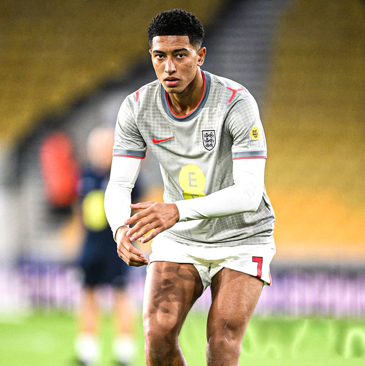 RisingStarXI's tweet photo. 🏴󠁧󠁢󠁥󠁮󠁧󠁿🚨 𝗝𝗢𝗕𝗘 𝗕𝗘𝗟𝗟𝗜𝗡𝗚𝗛𝗔𝗠 (𝟮𝟭) vs Kazakhstan U21:

• 2 ASSISTS
• 100% Successful Long Balls, 4/4
• 91% Pass Accuracy 
• 78 Passes Completed
• 2 Chances Created 
• 2/5 Ground Duels Won

MASTERCLASS 🔥 https://t.co/jVtsyyukmA