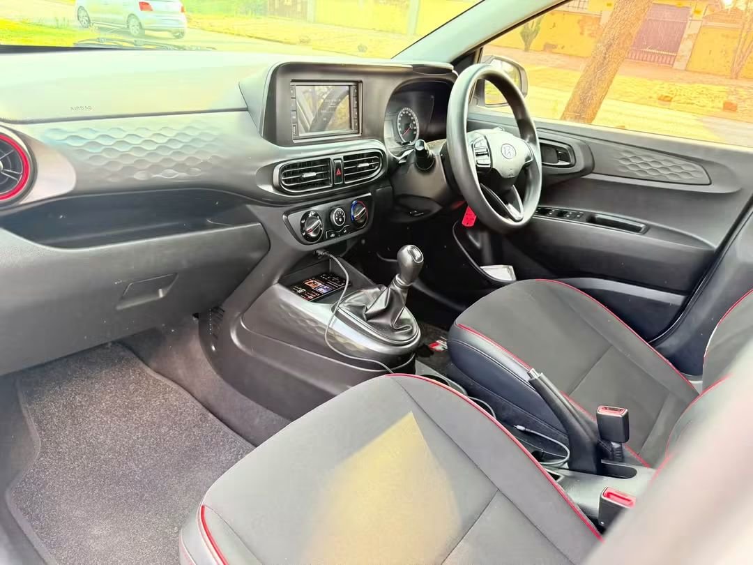 2lani47's tweet photo. 130 000 
Hyundai Grandi10 2022 Model 92000KM 
📲0813417410 https://t.co/DFoCk7hMlH