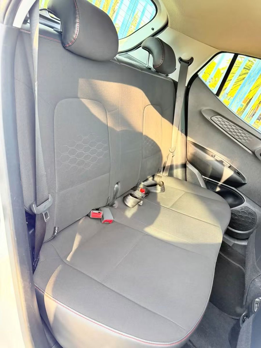 2lani47's tweet photo. 130 000 
Hyundai Grandi10 2022 Model 92000KM 
📲0813417410 https://t.co/DFoCk7hMlH