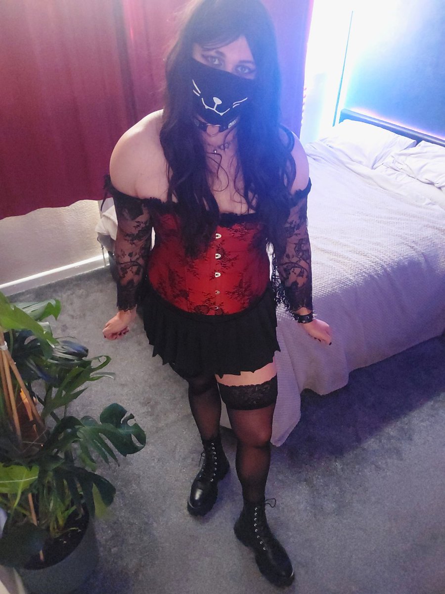 Lumenthedoll's tweet photo. Love this fit! https://t.co/Mj6inhZg3V