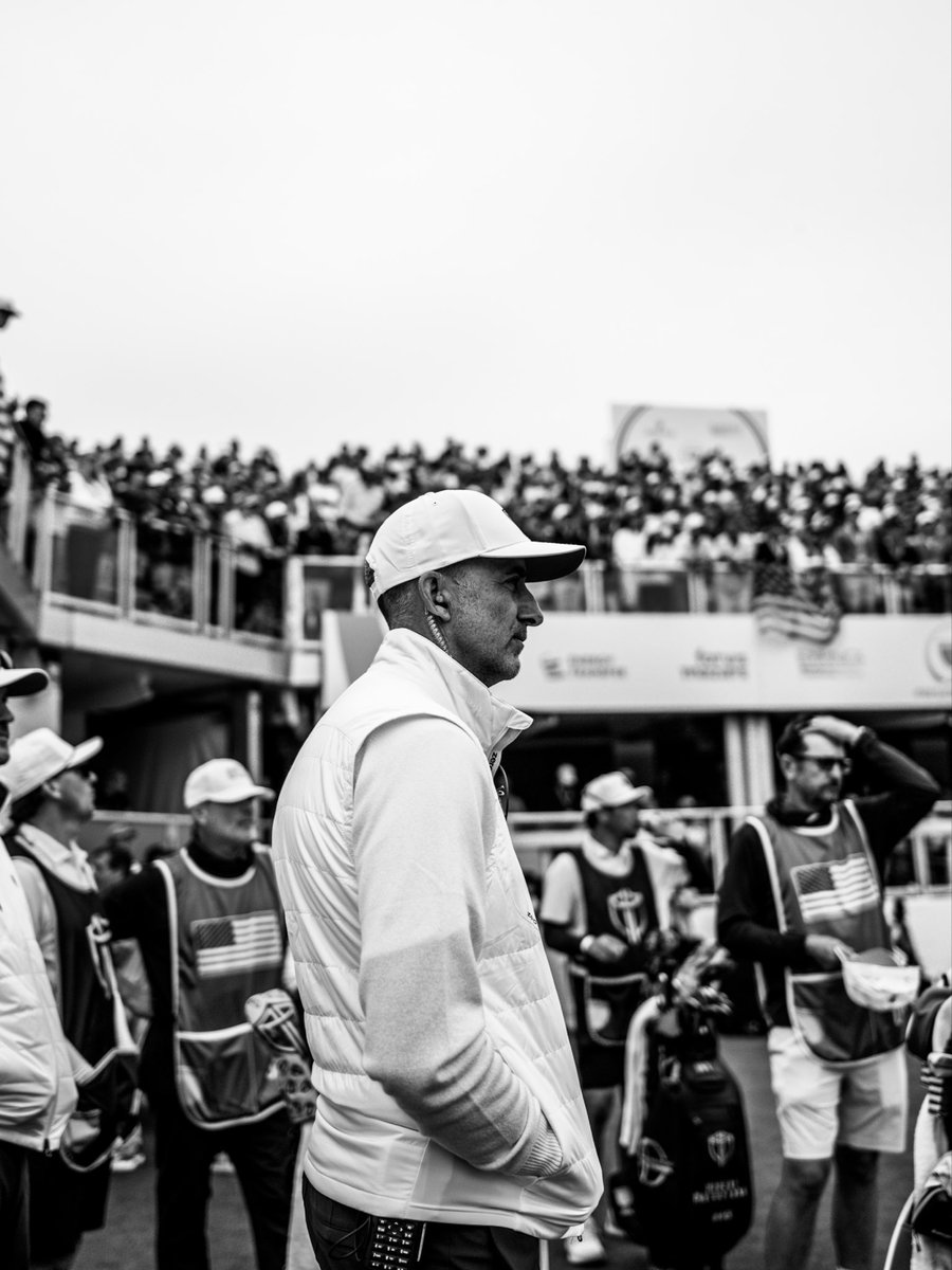IntlTeam's tweet photo. Captain and Captain’s Assistant in B&amp;W for #intlteam @TrevorImmelman https://t.co/PCY17Rc1Jz