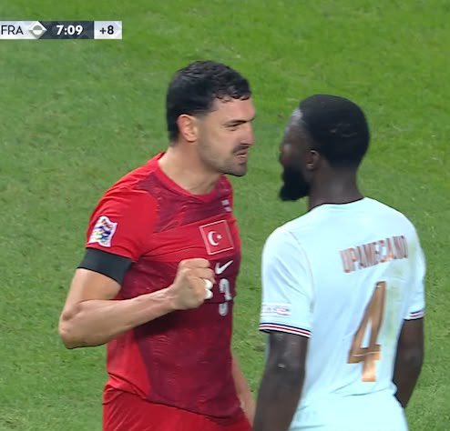 1SMi_'s tweet photo. صورة اليوم!!!!!!

ديميرال Vs اوباميكانو!!!😱😱😱🔥🔥🔥🔥🔥 https://t.co/aHWC0fppNI