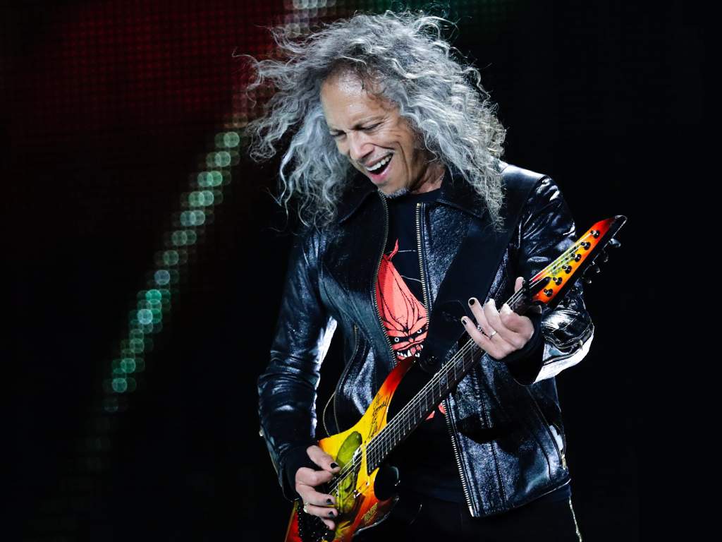 CFOXvan's tweet photo. Metallica: A Look Back at Kirk Hammett’s Extraordinary Classic Horror Collection [WATCH]: https://t.co/Biaje9RgwM https://t.co/9DzbBiDjOT
