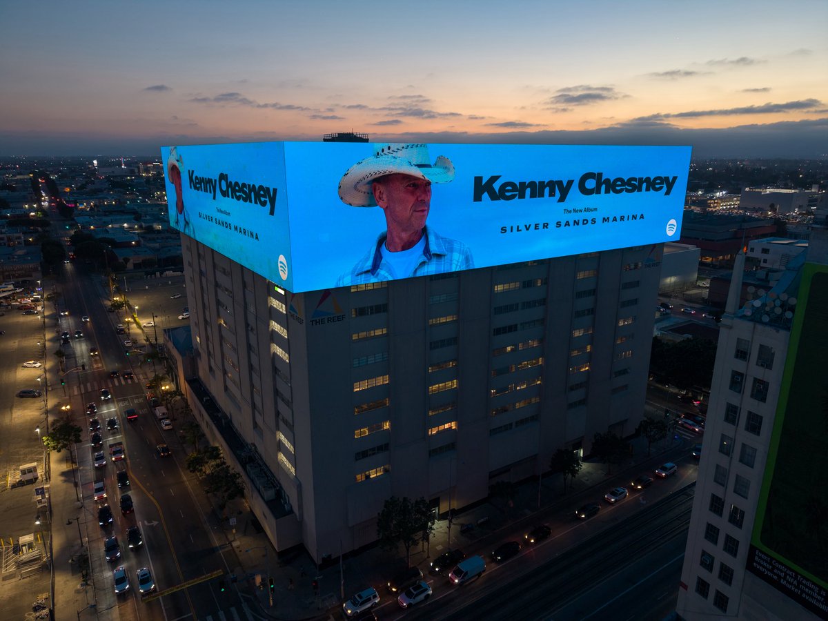 kennychesney tweet picture