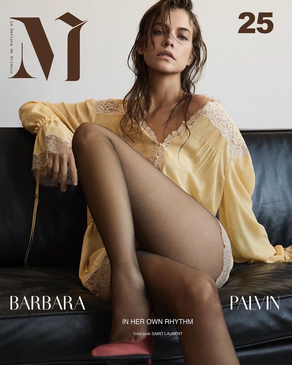 CooperViol32703's tweet photo. ISSUE 25 - Barbara Palvin: In Her Own Rhythm

Descubre la historia completa el 2 de diciembre.

Foto 1.  usando total look

Foto 2. Total look

Fotografia:
Editora en jefe y stylist:  para
Maquillaje:  con productos  para
Pelo:  con productos @
Produ... https://t.co/qPJZSEZUzg