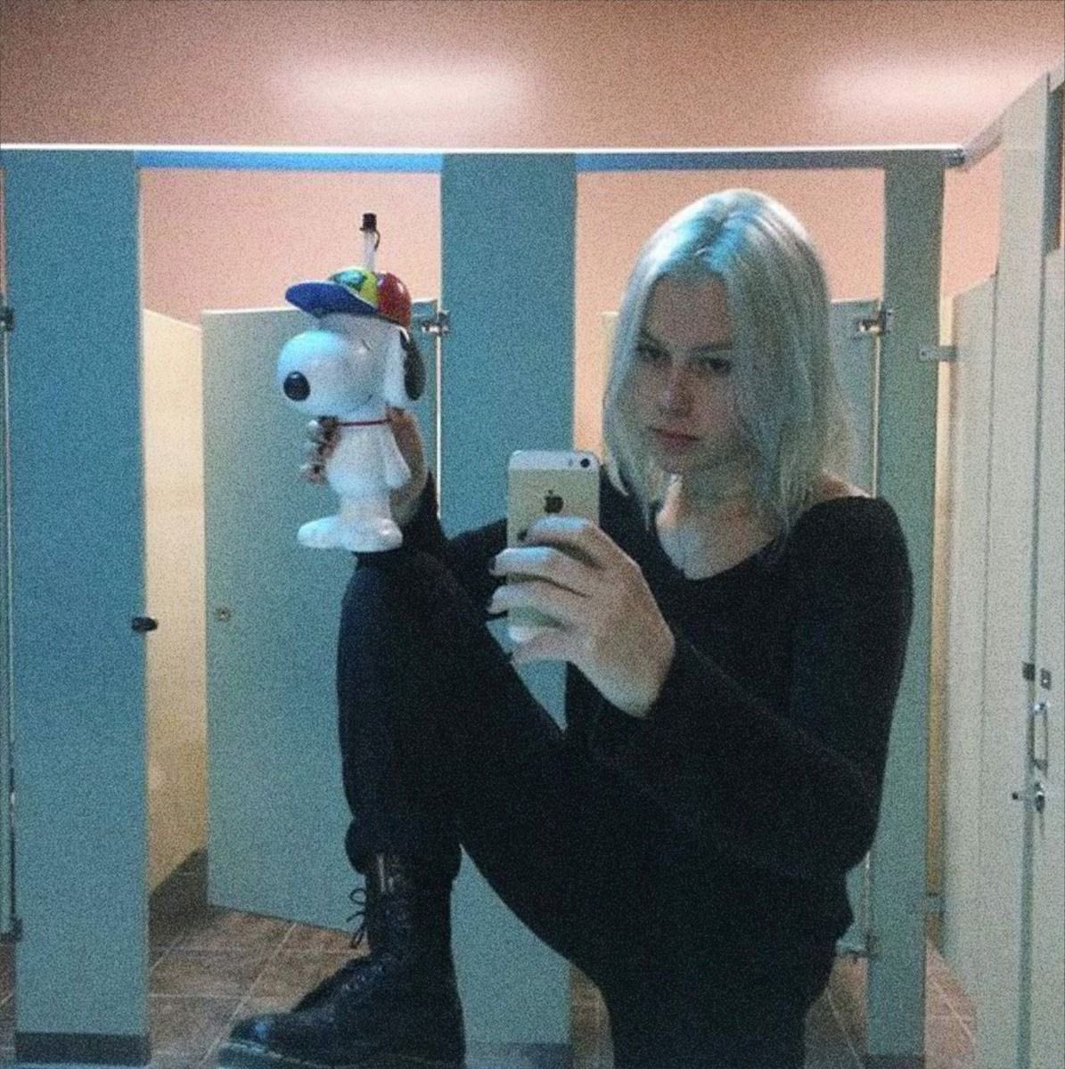 phoebebirdgers's tweet photo. wow https://t.co/xop63Rpe72