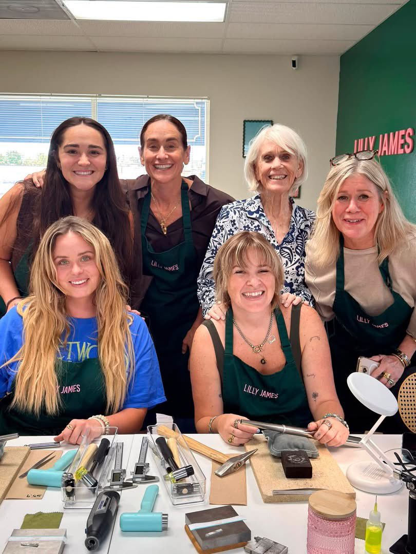 LillyJamesX's tweet photo. Happy 29th birthday, Logan! 🎉

There’s something extra special about celebrating a birthday surrounded by the ladies in your family - and making something together that you’ll always have to remember the day. Logan and her family spent part of her 29th birthday with us creating their own rings.

And if you’re in Sarasota, be sure to check out their super cool shop, Graffiti srq. Definitely worth a visit! 

Happy birthday, Logan! We loved being a little part of your celebration. 💕